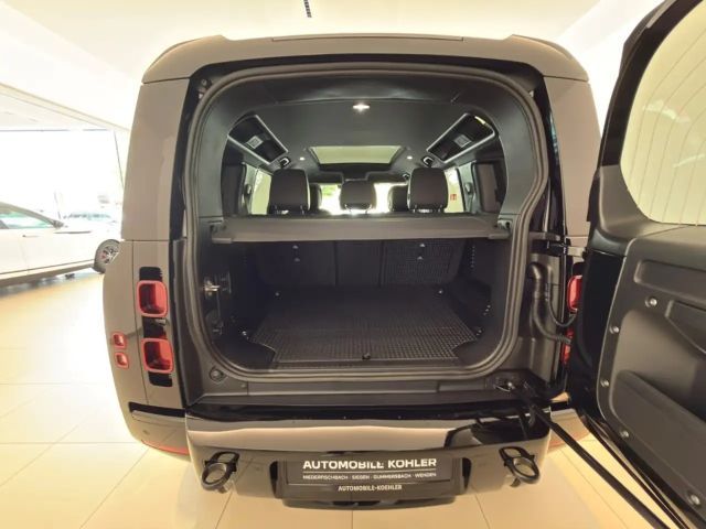 Land Rover Defender 110 D300 Dynamic HSE