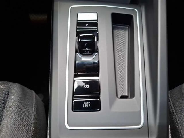 Volkswagen Golf 1.5 eTSI DSG Life