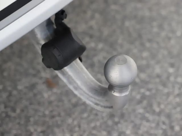 Land Rover Defender 110 AWD D200 S