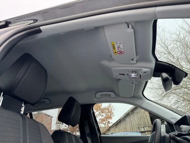 Peugeot E-2008 Allure Pack