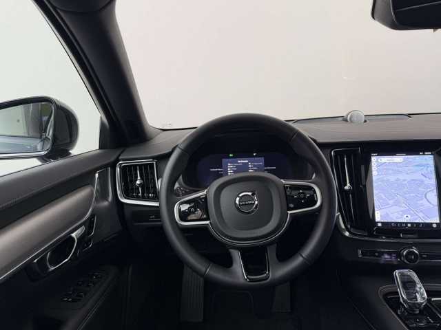 Volvo V90 AWD Dark Plus Recharge T6