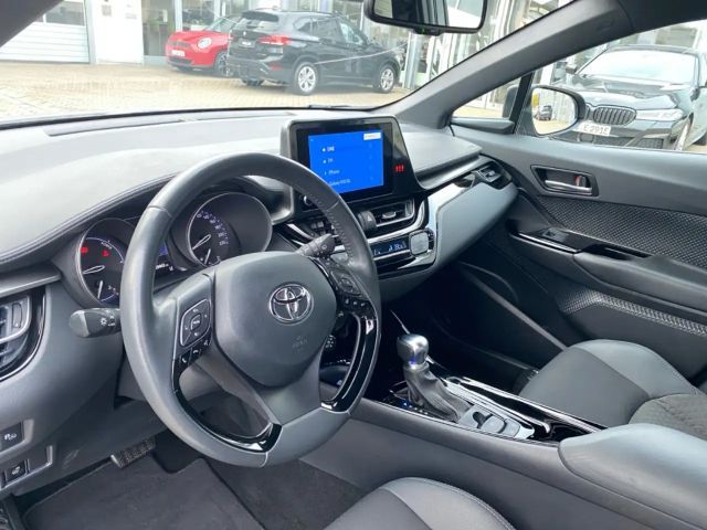 Toyota C-HR Hybride Team D