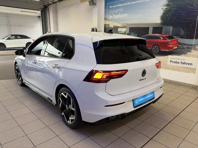 Volkswagen Golf 1.5 eTSI