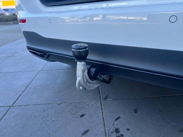 Mercedes-Benz B 200 Progressive Sedan