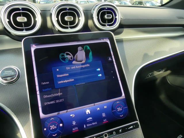 Mercedes-Benz C 200 AMG Line Sedan