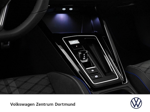 Volkswagen Golf 1.5 eTSI Golf VIII R-Line