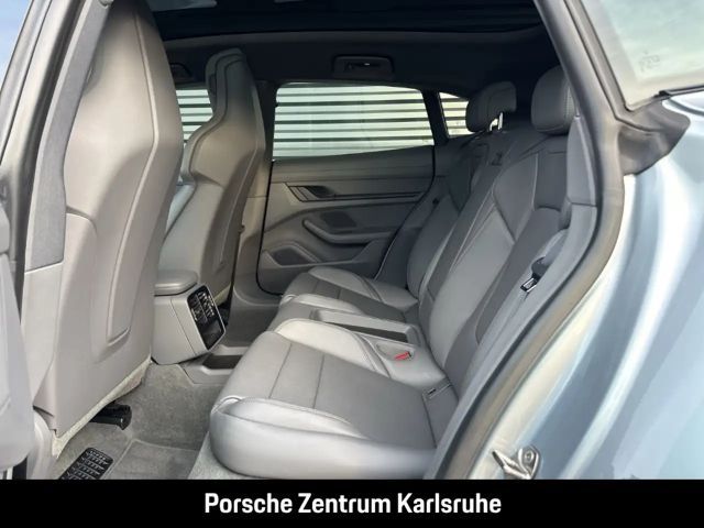 Porsche Taycan 4S Cross Turismo