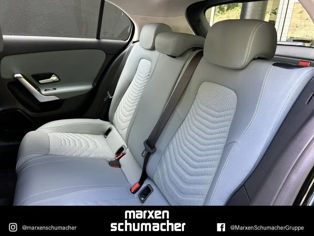 Mercedes-Benz A 220 4MATIC Progressive