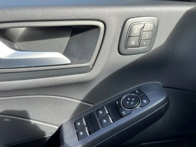 Ford Kuga Hybrid ST Line X