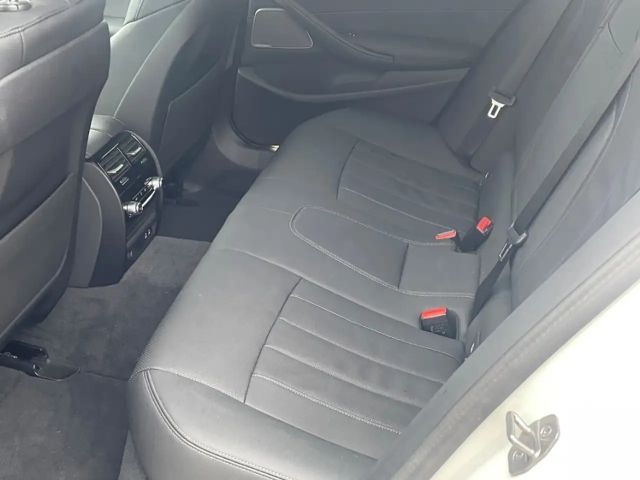 BMW 530 530i M-Sport Touring xDrive