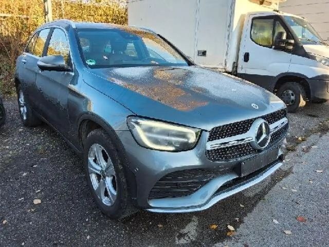 Mercedes-Benz GLC 300 4MATIC AMG Line