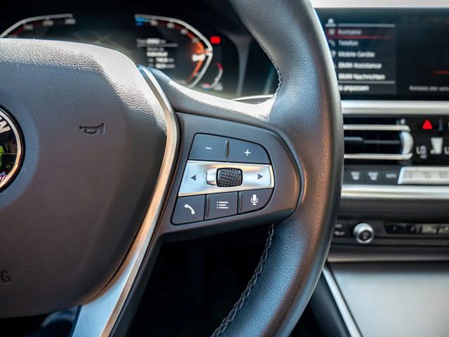 BMW 320 Sedan xDrive