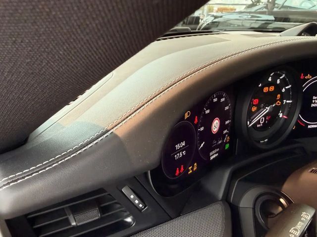 Porsche 992 4S Carrera Coupé