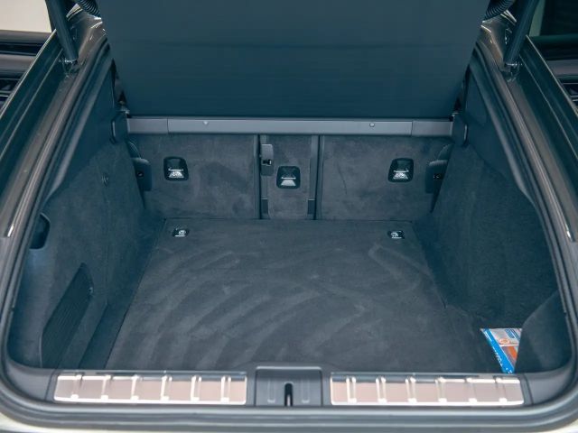 Porsche Panamera 4 E-Hybrid