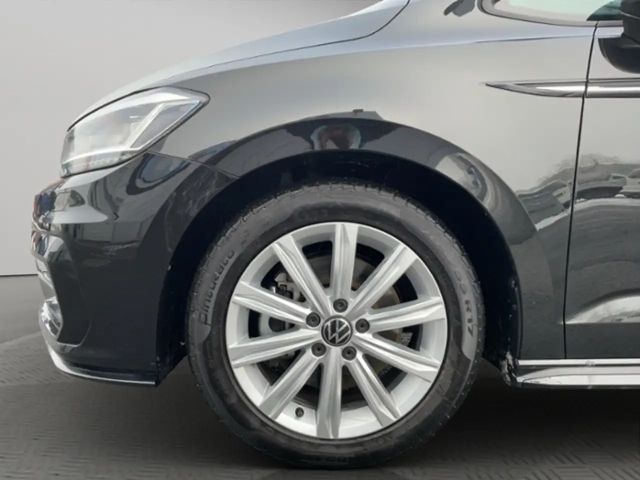 Volkswagen Touran 1.5 TSI DSG R-Line