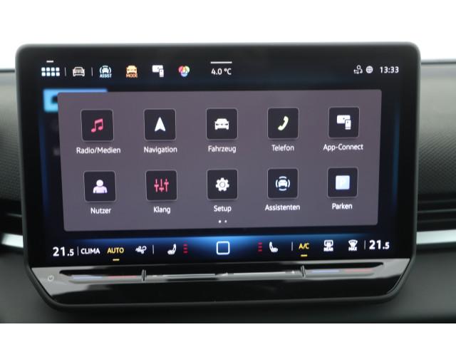 Volkswagen T-Roc 1.5 eTSI DSG IQ.Drive R-Line