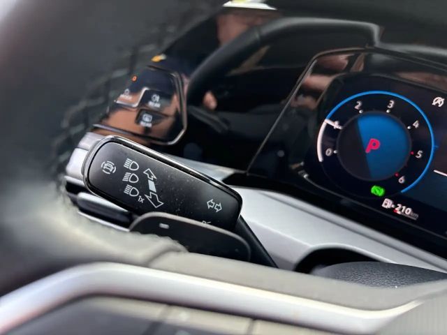 Volkswagen Golf 2.0 TDI Golf VIII Life