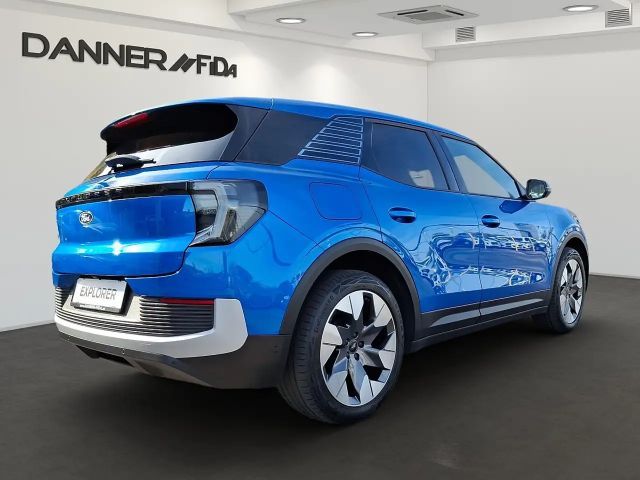 Ford Explorer AWD EV Premium