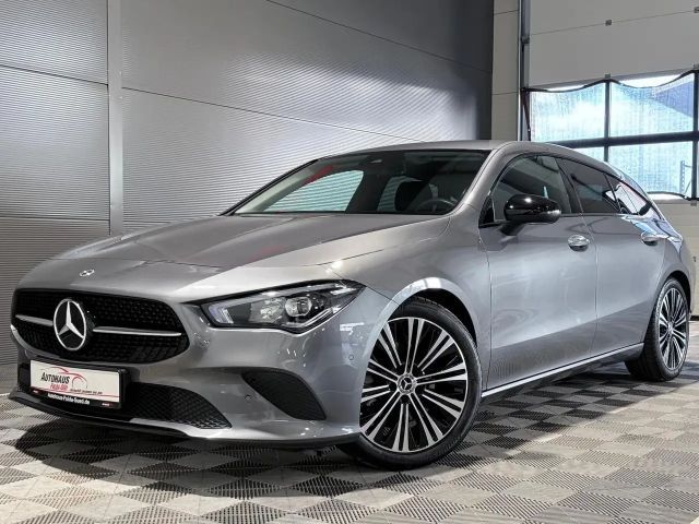 Mercedes-Benz CLA 200 °Shzg°Navi°TWA°Spur°RFK°BT