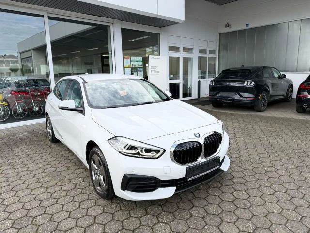 BMW 116 116i Sedan