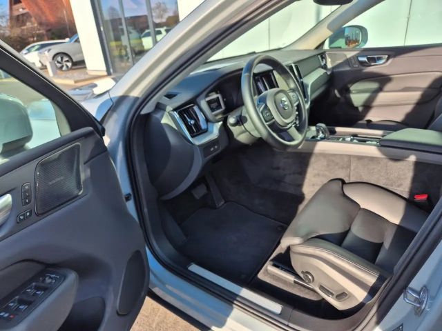 Volvo XC60 AWD Core T6