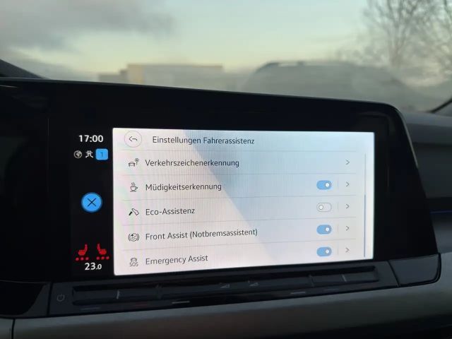 Volkswagen Golf DSG Life Variant