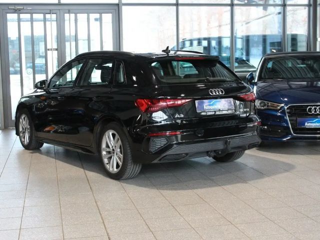 Audi A3 35 TFSI S-Line Sedan Sportback
