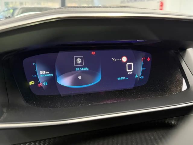 Peugeot 208 Allure Pack