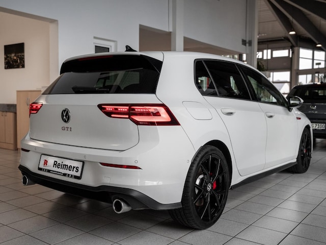 Volkswagen Golf 2.0 TSI Golf VIII