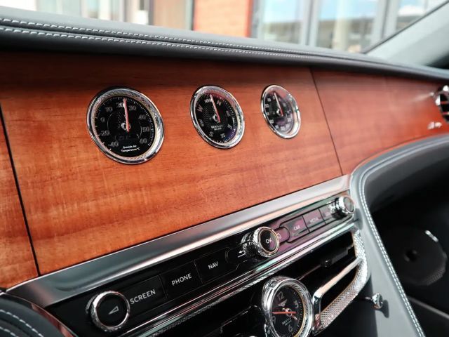 Bentley Flying Spur Hybrid
