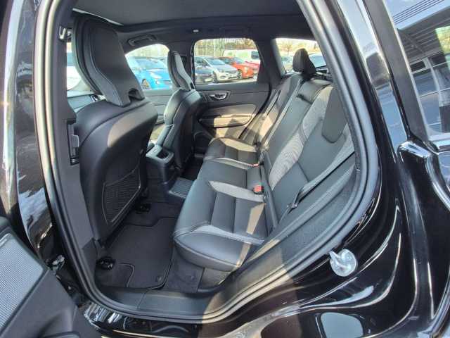 Volvo XC60 AWD Plus T6