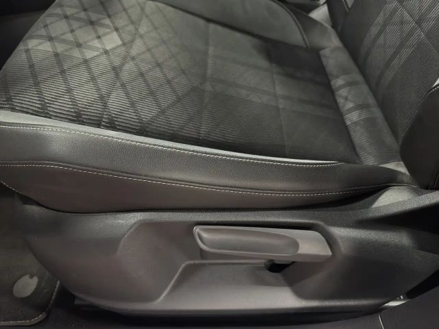 Volkswagen T-Roc 1.0 TSI R-Line