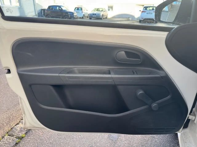 Volkswagen up! GEPARDA 5-Türig ''Autofahren ab 16 Jahren''