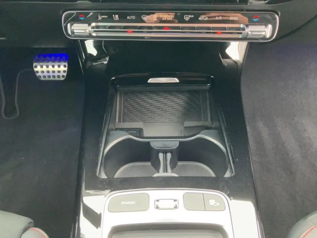 Mercedes-Benz CLA 180 AMG Line Coupé