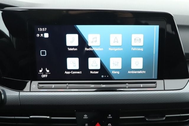 Volkswagen Golf 1.5 eTSI DSG Golf VIII