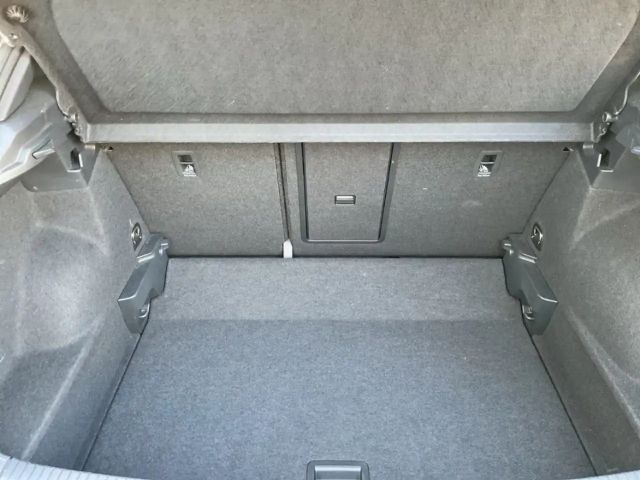 Volkswagen T-Roc 1.5 TSI DSG R-Line