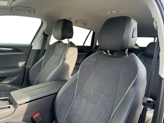 Volkswagen Passat 2.0 TDI Elegance Elegance