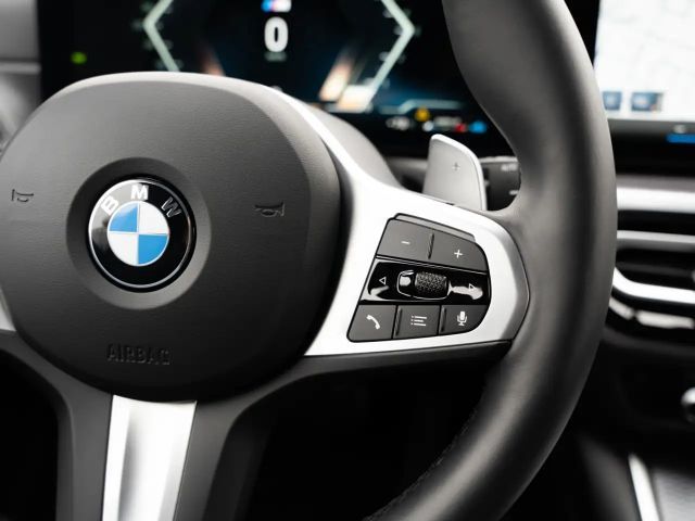 BMW 330 330d M-Sport Touring xDrive