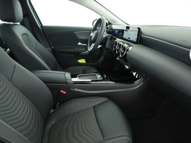 Mercedes-Benz A 200 Progressive