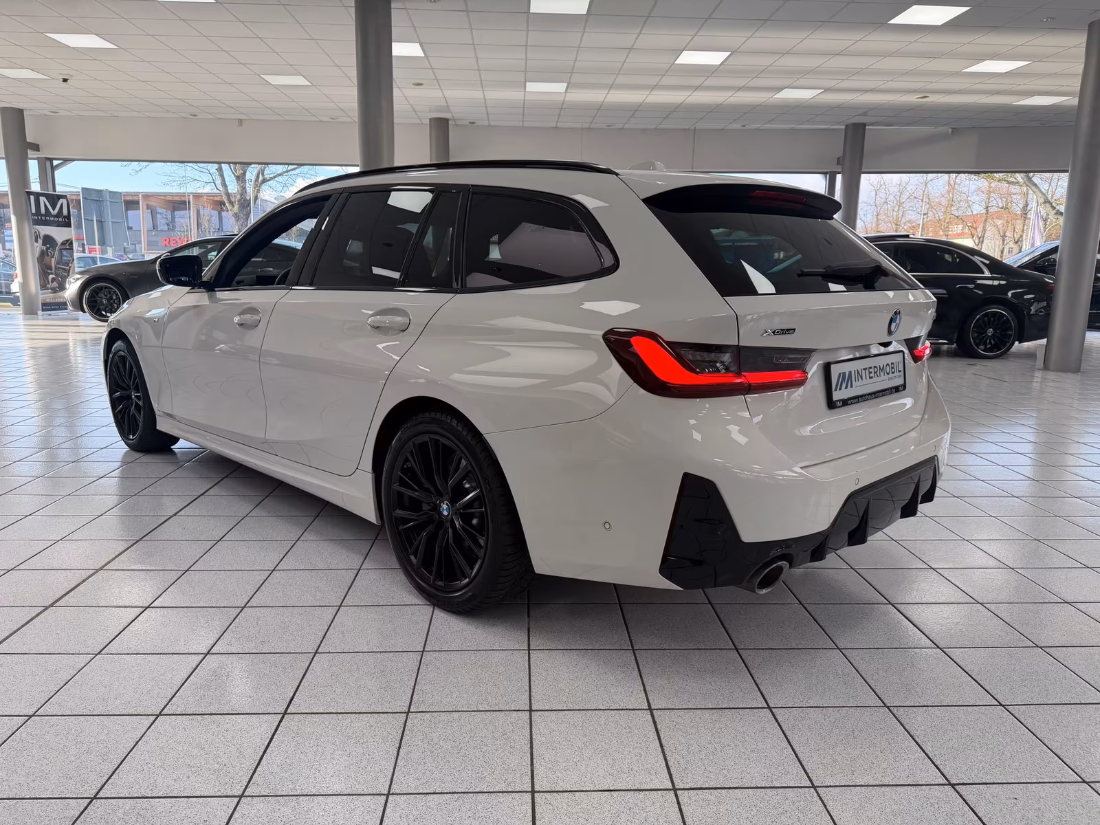 BMW 330 330i M-Sport Touring xDrive