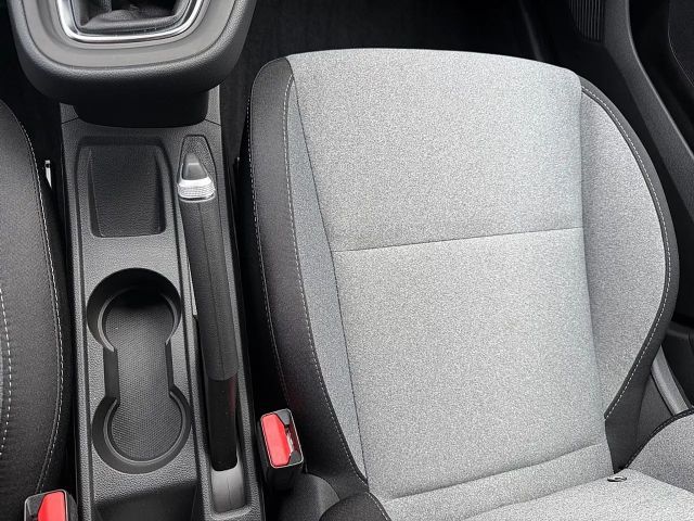 Mitsubishi Colt 67PS Benzin / Schaltgetriebe 1,0 MPI Invite (Ak...