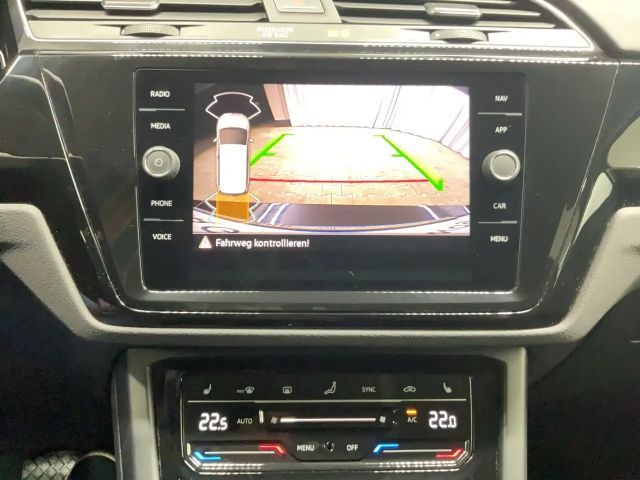 Volkswagen Touran 1.5 TSI DSG R-Line