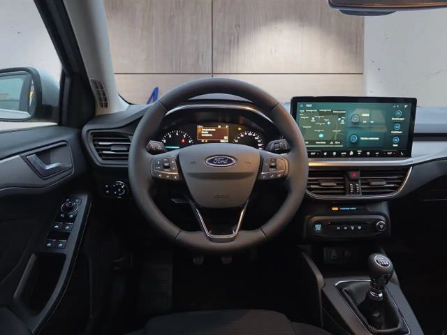 Ford Focus 1,0 125PS ACC/Kamera/LED/Navi/Winterp.     **