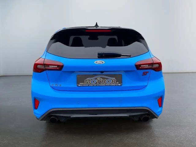 Ford Focus EcoBoost ST Line