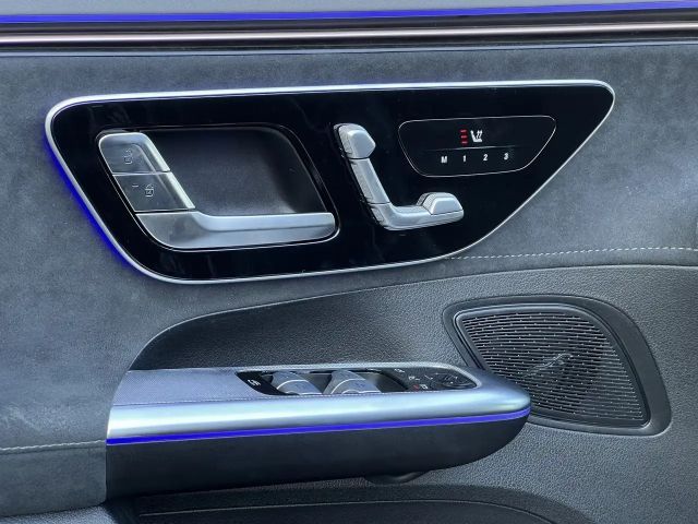 Mercedes-Benz EQE 300 AMG Line Sedan