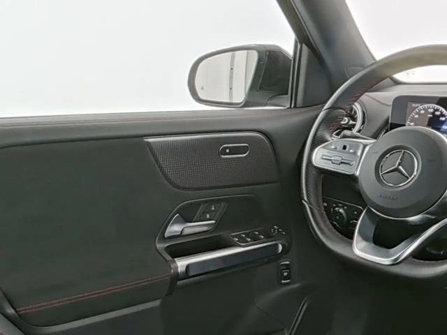 Mercedes-Benz EQB 250 AMG Line