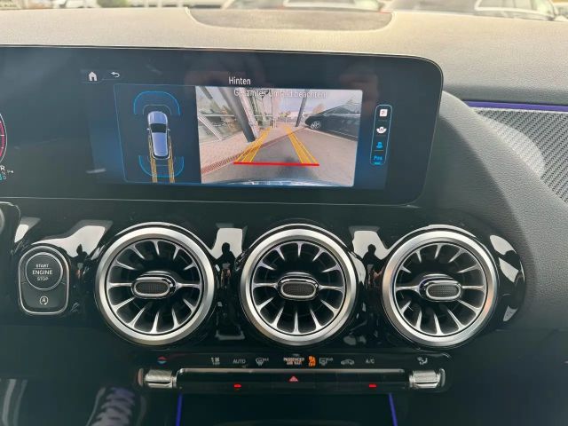 Mercedes-Benz GLA 200 AMG Line