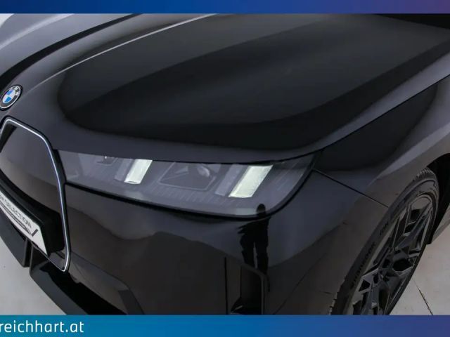 BMW iX xDrive45