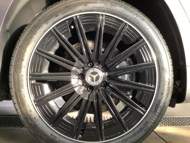 Mercedes-Benz GLB 220 4MATIC AMG Line