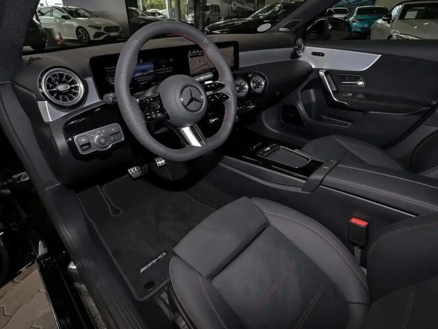 Mercedes-Benz A 200 AMG Line